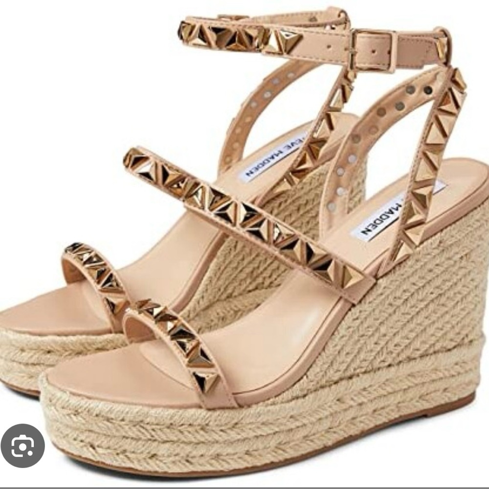 Steve Madden Sessions Tan Wedges